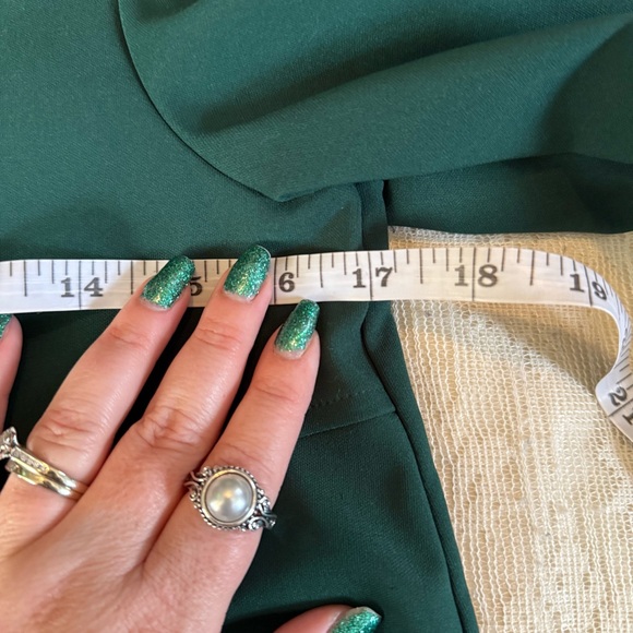 NWT LaRoque originals Julia top in Hunter Green - Picture 5 of 8